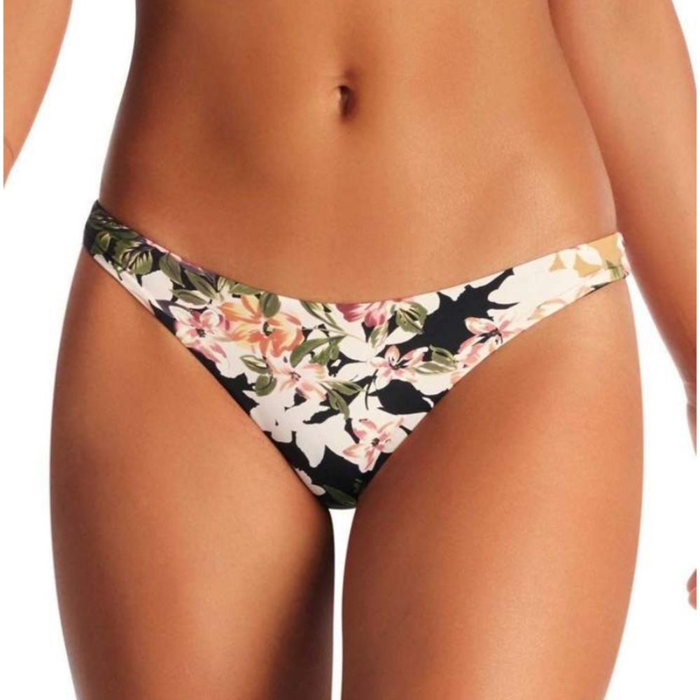 NEW Vitamin A Rosie Bottom in Ambrosia